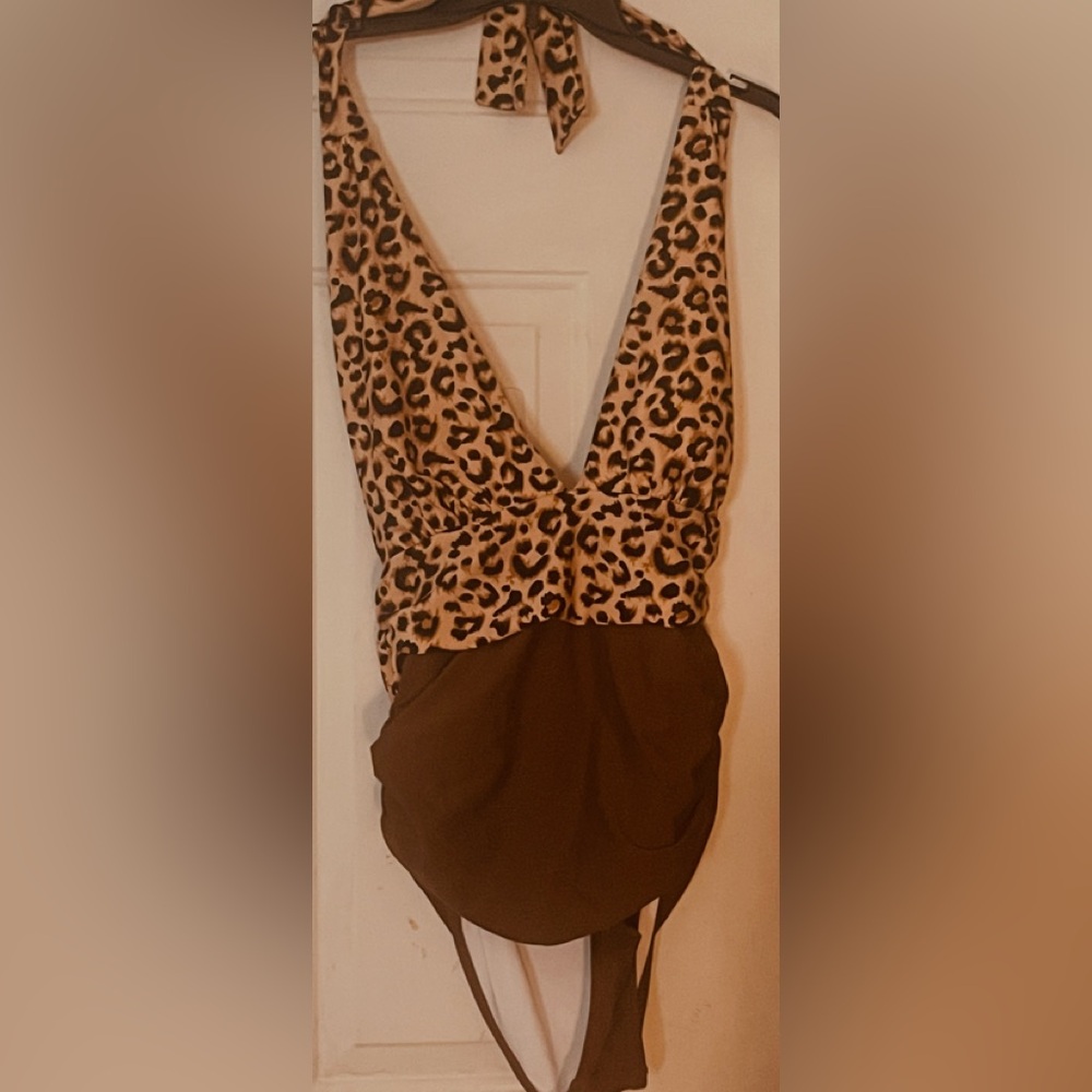 Cupshe Brown Leopard Print Swimsuit NWT size large women